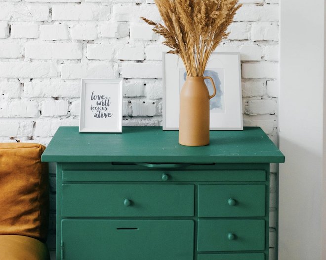 green drawers with decorations